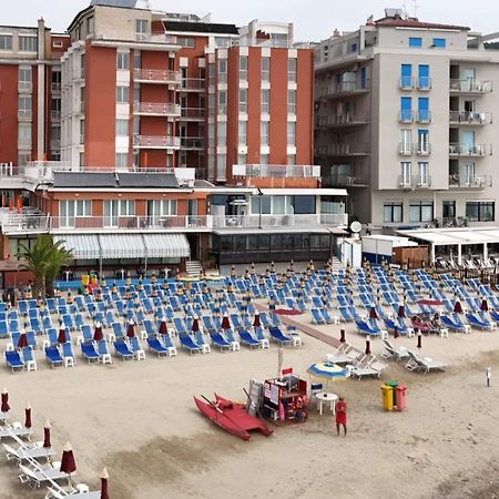 Hotel & Residence Stella Maris Pietra Ligure Exteriör bild